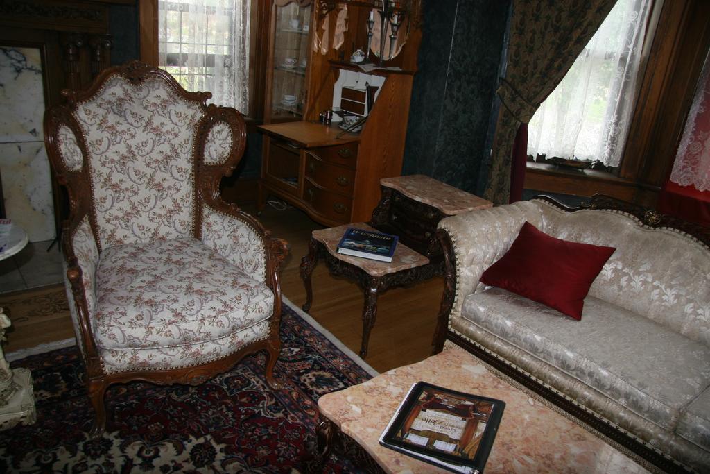 The Brumder Mansionミルウォーキー エクステリア 写真