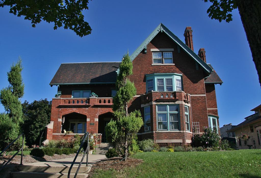 The Brumder Mansionミルウォーキー エクステリア 写真